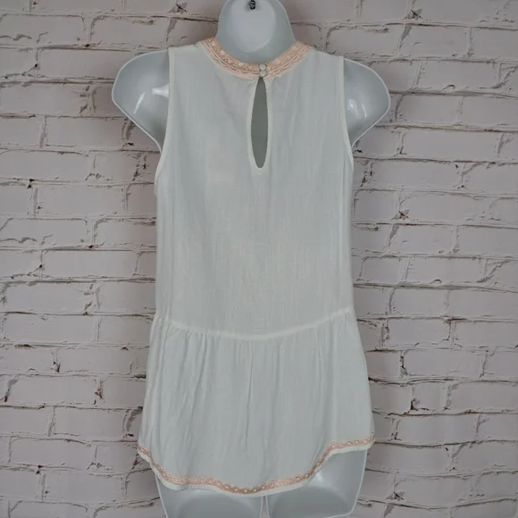 Twik Boho Embroidered Sleeveless Top - Picture 3 of 8